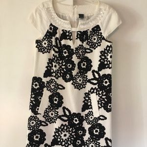 Mac & Jac shift dress with cap sleeves
